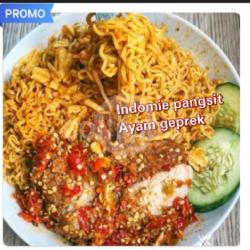 Indomie Pangsit Tante Judeess   Ayam Geprek Sambel Korek