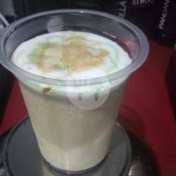 Coffee Pandan Latte