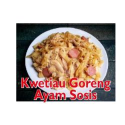 Kwitiaw Goreng Ayam Sosis