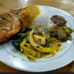 Nasi Dan Ikan Bawal Bakar