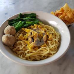 Mie Ayam Komplit Topping Woku Ayam Pedas