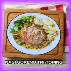 Nasi Goreng Tri Toping