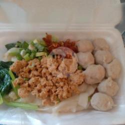 Kwetiauw Ayam   Bakso (special Gk)