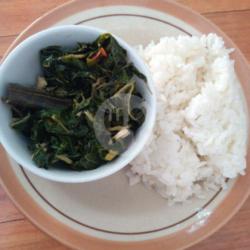 Nasi Sayur Oseng Daun Kates (pepaya)