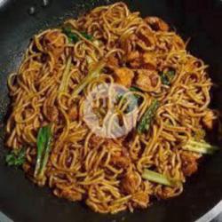 2 Porsi Bakmie Goreng Surabaya Special