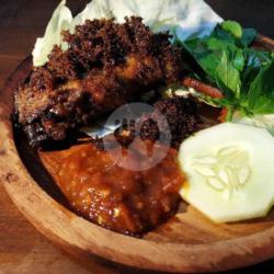 Paket Bebek Goreng Laos