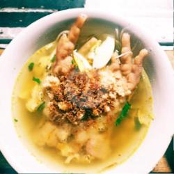 Soto Ayam Ceker Dan Telur Puyu