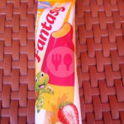 Es Krim Fantasy Nanas Strawbery