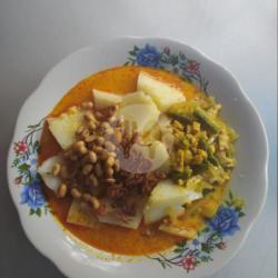 Lontong Kari Sayur