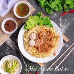 Mie Ayam Bakso (pedas)