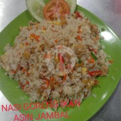 Nasi Goreng Ikan Asin Jambal