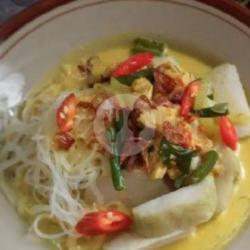 Lontong Sayur Bihun