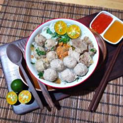 Bakso Urat Campur Bihun,kwtieu,sayuran Toge