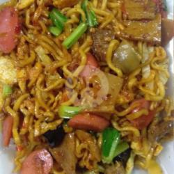 Mie Goreng Special(ayam, Bakso, Sosis, Ati Ampela)