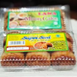 Kue Pia Super Sari Dan Lana Moon Cake