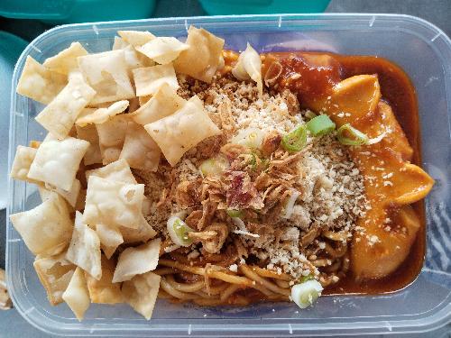 Mie Jebew Gemoy Kalijambe Sragi, Depan Perumahan Kalijambe