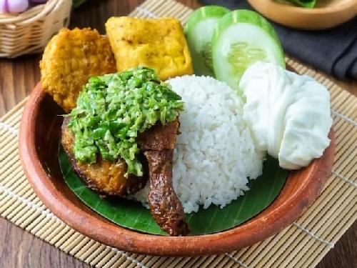 Ayam Geprek Pak Bos