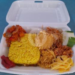 Nasi Kuning Sambal Goreng Nasya