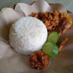 Paket Ayam Kampung Goreng Kremes,