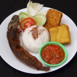 Nasi Lele Sambal Matah