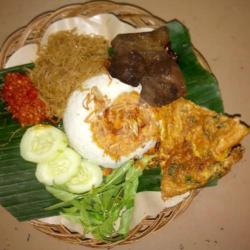 Nasi Ulam   Telur Dadar  Bihun   Tahu Semur