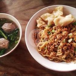 Mie Yamin Bakso Pangsit