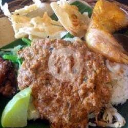 Nasi Pecel Ayam Goreng Banyuwangi