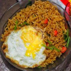 Indomie Dan Telor