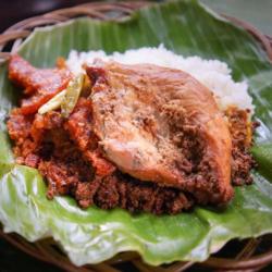 Nasi Gudeg Dada Ayam Kampung