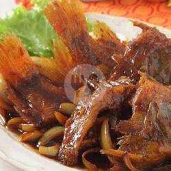 Ikan Bawal Goreng Mentega ( Ukuran Besar)