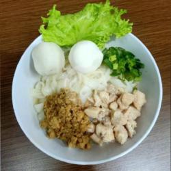 Kwetiaw Ayam Bakso Ikan