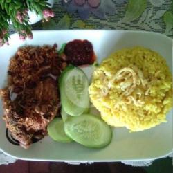 Ayam Serundeng   Nasi Kuning   Sambal