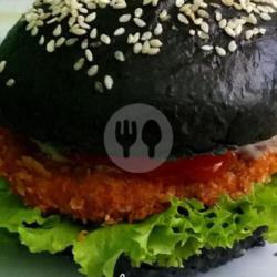 Black Burger Chiken Crispy