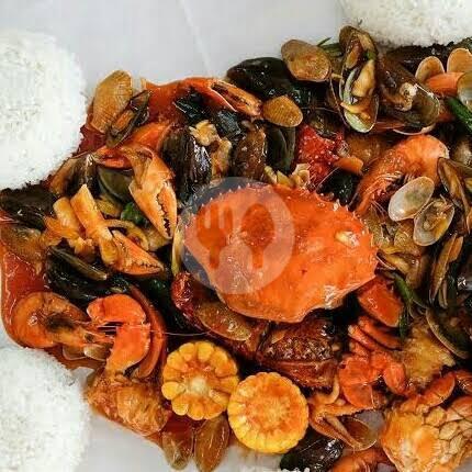 Zona Seafood ,Tubagus Ismail Dalam - GoFood