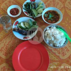 Nasi Lele Goreng Kuah Pindang