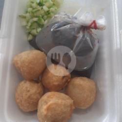 Adaan (pempek Bawang)