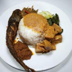 Nasi Padang Lele Goreng