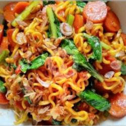 Mie Pedas  Ayam Pecak