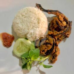 Nasi Lalapan Belut