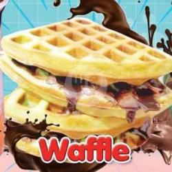 Waffle Coklat Kacang