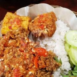 Nasi   3t (telur, Tahu, Tempe) Sambal Geprek