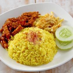 Nasi Minyak Telur Dadar