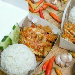 Paket 3 Nasi Ayam Geprek Kumplit