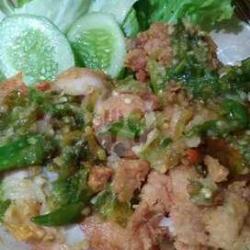 Nasi Ayam Geprek Cabai Ijo