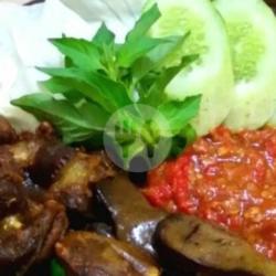 Lalapan Terong   Nasi   Minum