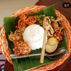 Nasi Campur Bali Komplit