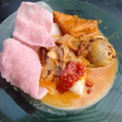 Ketupat Sayur Tahu   Telor