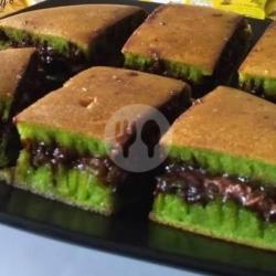 Martabak Manis Coklat (red Velvet/ Pandan/ Black Forest)