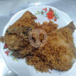 Ayam Goreng Sarundeng