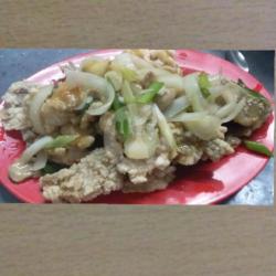 Gurameh Goreng Saos Tiram